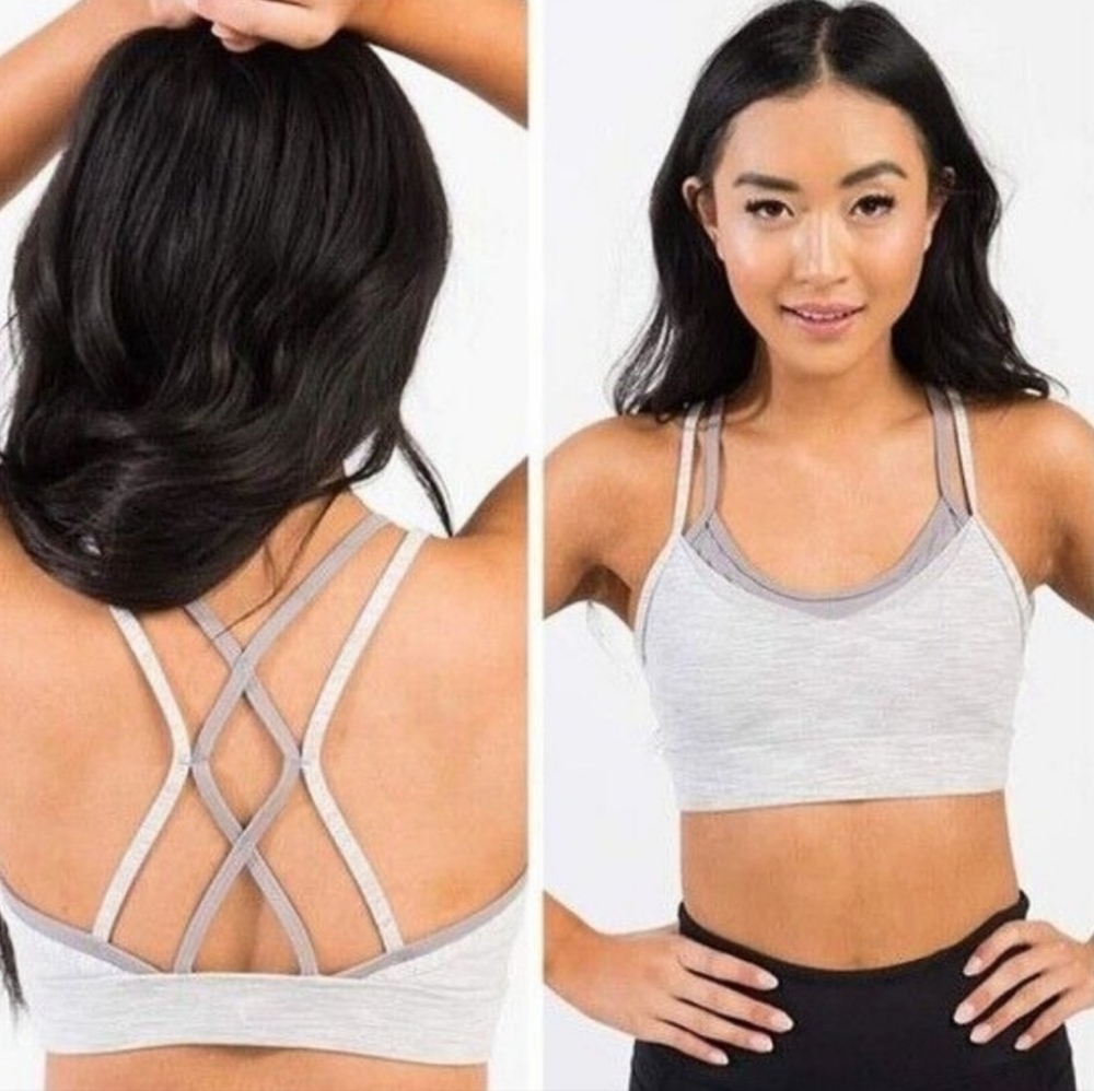 Reposhed ZYIA LUXE STRAPPY SPORTS BRA. GRAY/LARGE